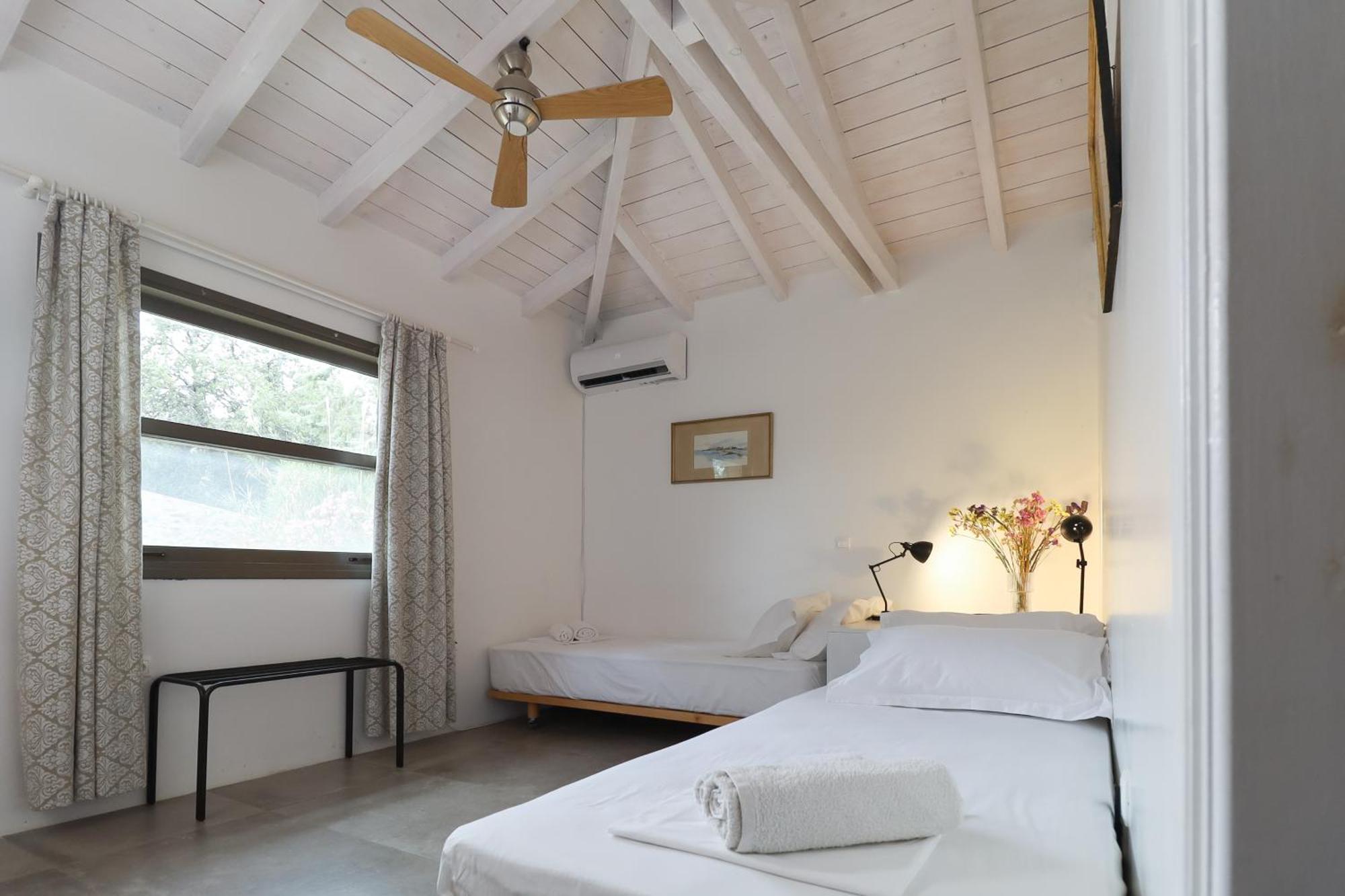 Just Barrett Villa Rovies Exterior photo